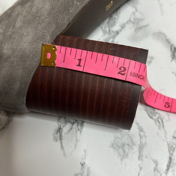 Seychelles Matilda suede block heel pointy toe heels gray Sz 7.5 - Picture 6 of 6